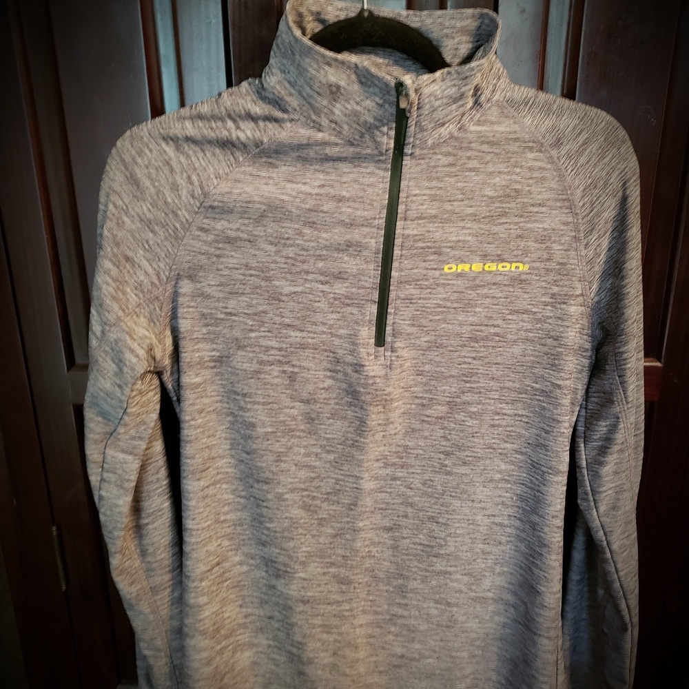 Oregon Ducks zip up